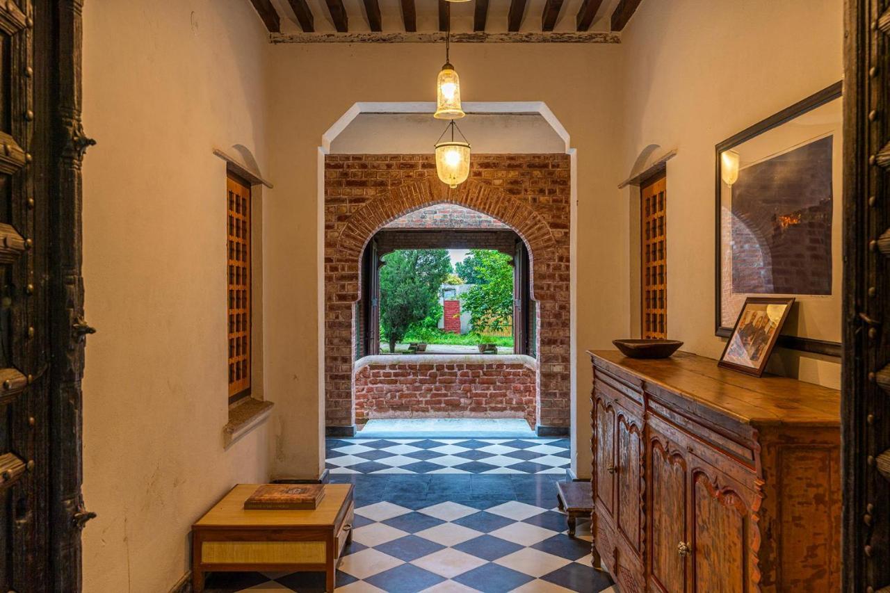 Stayvista'S Peepal Haveli - Rustic Kothi With Terrace, Breathtaking View & Bonfire Narainpur  Exterior photo